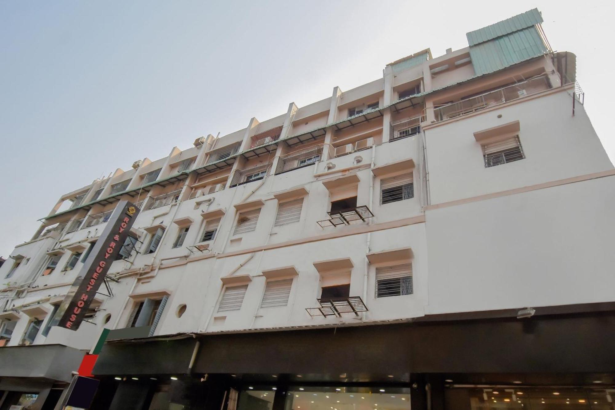 Hotel O Lindsay Inn Guest House Calcutta Calcutta Bara Bazar Екстериор снимка