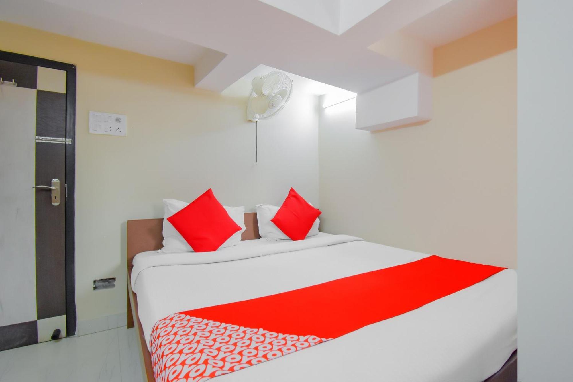 Hotel O Lindsay Inn Guest House Calcutta Calcutta Bara Bazar Екстериор снимка