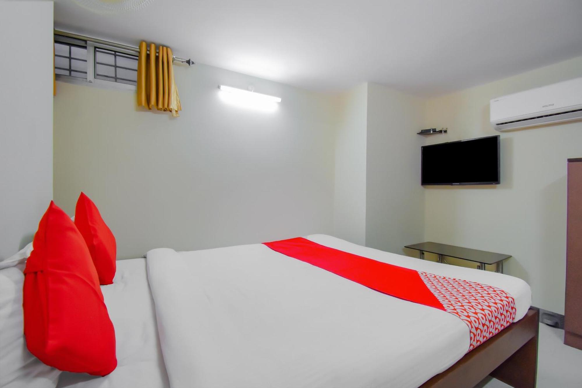 Hotel O Lindsay Inn Guest House Calcutta Calcutta Bara Bazar Екстериор снимка